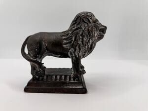 Vintage Cast Iron Lion Statue Figurine Paperweight Home Decor 3.40 lb